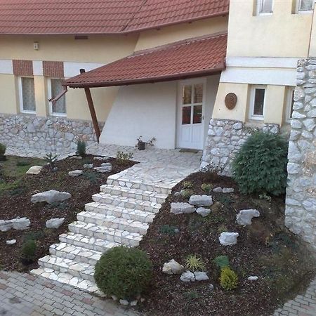 Marci Villa Pecs Luaran gambar